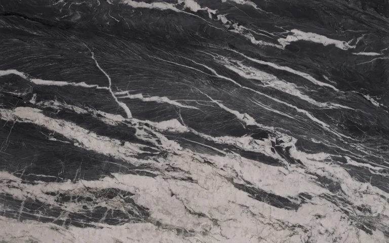 x-tone-cycloneblack-1